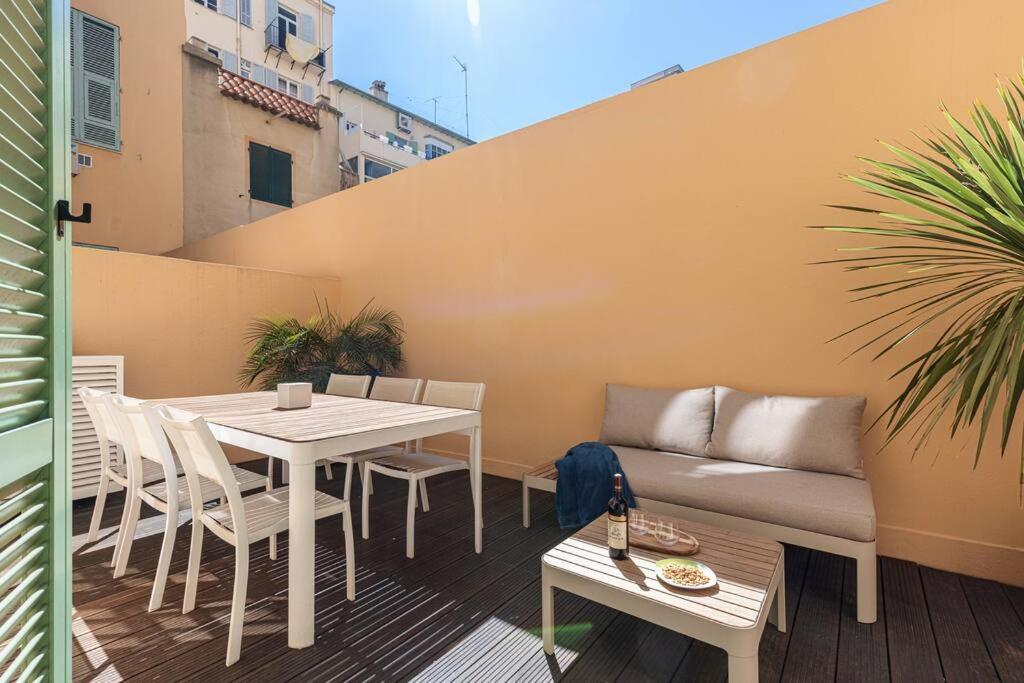 Gubernatis - Beautiful Duplex With Terrace Διαμέρισμα Νίκαια Εξωτερικό φωτογραφία