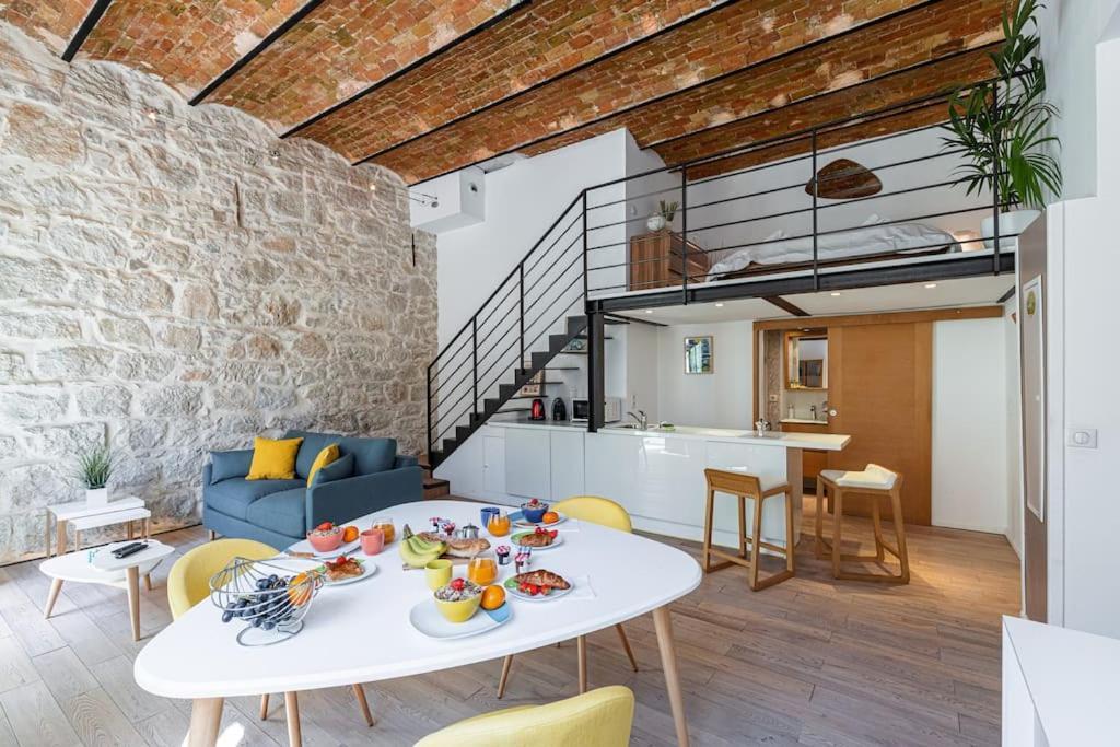 Gubernatis - Beautiful Duplex With Terrace Διαμέρισμα Νίκαια Εξωτερικό φωτογραφία